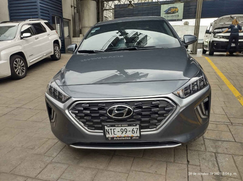 Imagen 8 de 12 de Hyundai Ioniq 2020 5p 1.6 Limited