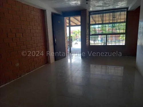 Venta De Townhouse Guatire Mr