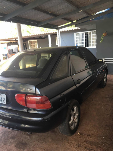 Imagem 3 de 3 de Ford Escort Zetec