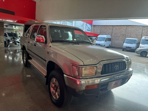 Toyota Hilux 3.0 Srv Cab. Dupla Turbo 4x4 4p