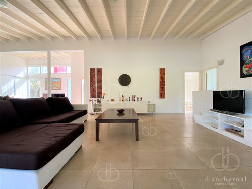 Imagen 23 de 26 de Moderna Casa Con Piscina En Barrio Privado Verde Mora, Punta Del Este