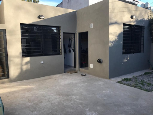 Imagen 1 de 27 de Hermosa Casa 4 Amb. - Villa Martelli