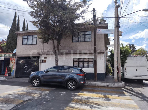 Venta De Casa En Cuajimalpa De 2 Niveles