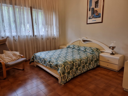 Imagen 13 de 17 de Vendo Casa 415m2 3h/4b/6p Vista Alegre 5019
