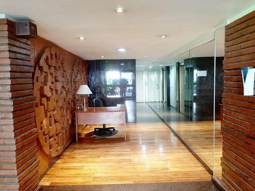 Imagen 2 de 18 de Alquiler Consultorio Oficina | Recoleta | 2 Amb | Apto Profesional | A Mts Hospital Aleman