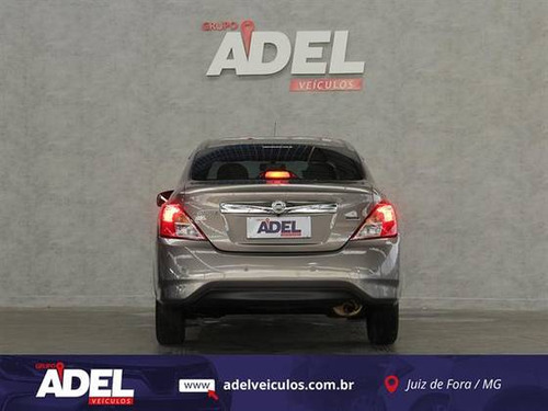Nissan Versa 1.6 16V FLEX V-DRIVE PLUS XTRONIC