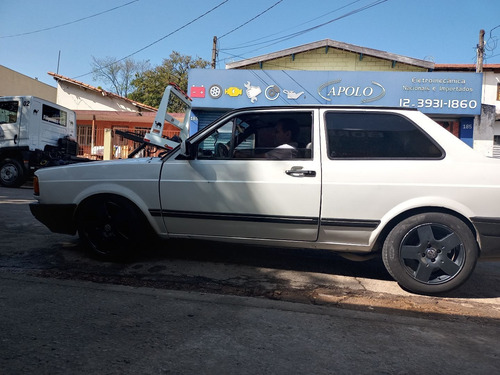 Imagem 3 de 9 de Volkswagen Voyage Antigo