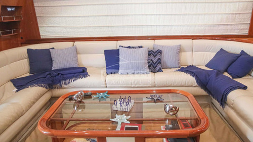 Imagen 7 de 10 de Ferretti 810