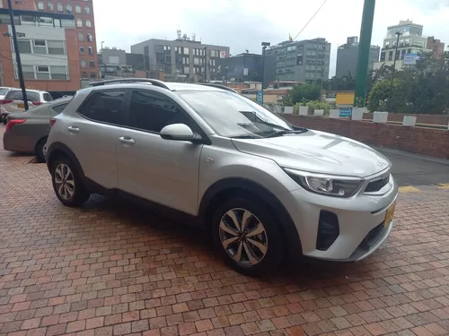 Kia Stonic 1.0 Vibrant MT HIBRIDO
