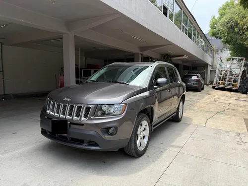 Jeep Compass Latitude FWD AUT