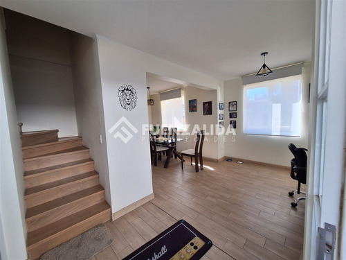 Casa En Venta De 3 Dorm. En Puente Alto Mm