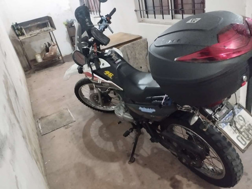Moto Zanella Zt Con Dos Cascos Baul, Vtv Hecha..