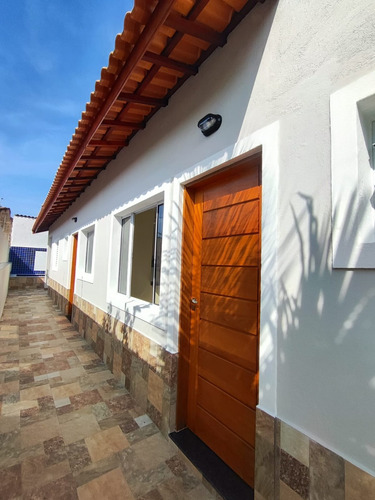 Casa Nova Com Piscina Próximo Da Praia.