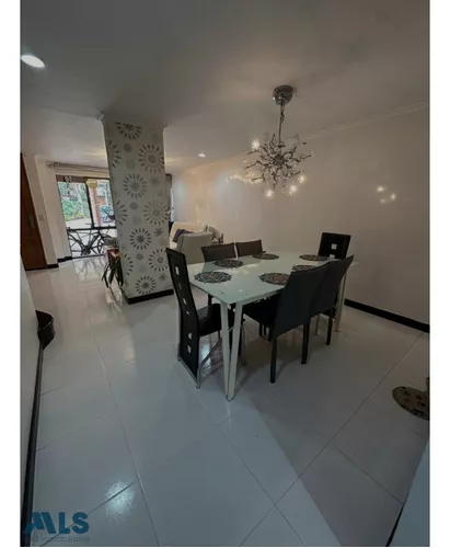 Vendo Casa Poblado - Sector Visitación(mls#246475)