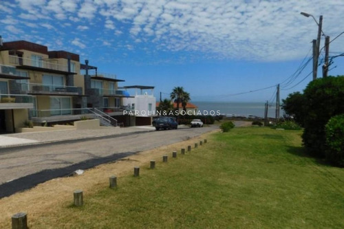 Casa En Venta De 5 Dormitorios En La Barra -ref:3949