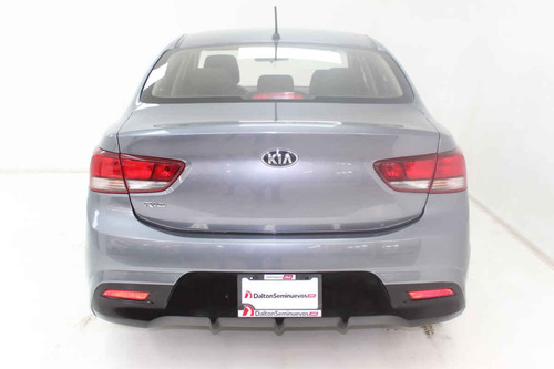 Imagen 6 de 13 de Kia Kia Rio Sedan 2020 4 Cilindros
