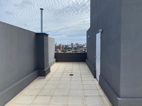 Departamento En Venta 2 Dormitorios 2 Baños Abasto A Estrena