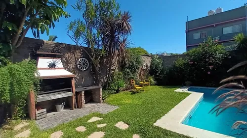 Casa 5 Amb +salon C/parque Y Piscina