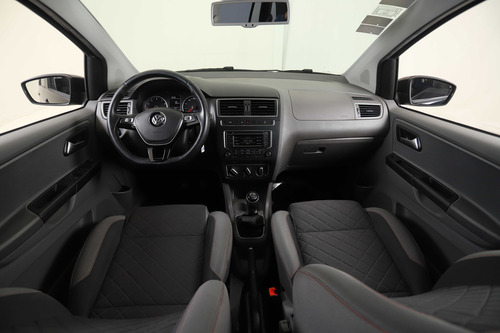 Volkswagen Suran 1.6 Highline 101cv