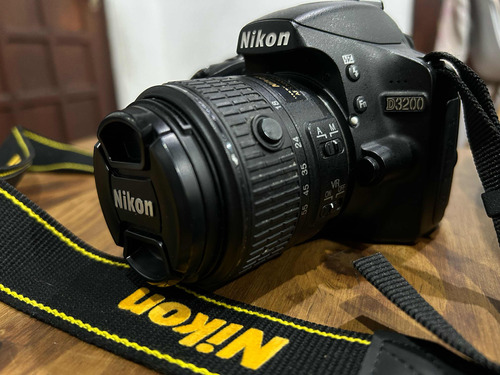 Camara Nikon D3200