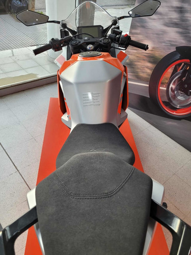 Imagen 11 de 25 de Ktm Rc 200
