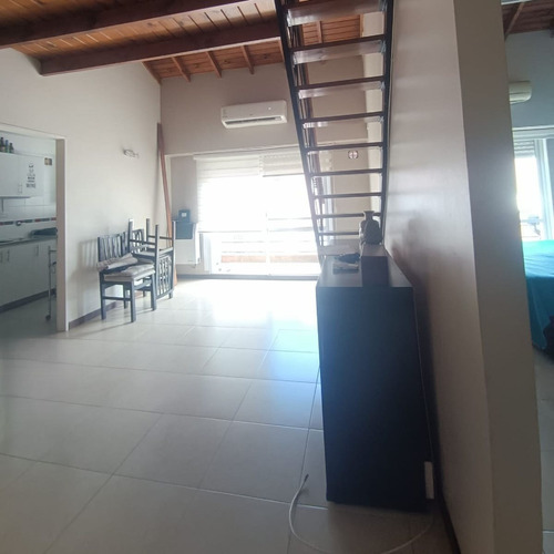 Departamento C/ Balcón Y Cocheras-luz Avell Centro