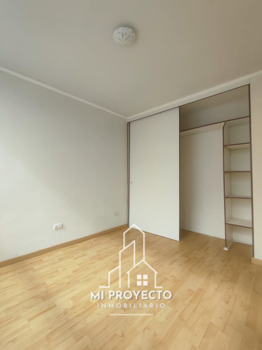 Santiago Centro, Vendo Depto. 2dorms 1 Baño 1 Estac 1 Bodega