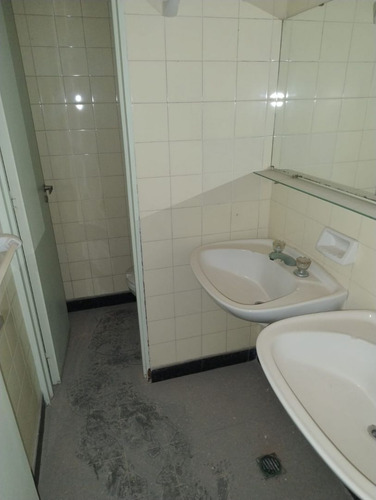 Oficina En Venta En Monserrat