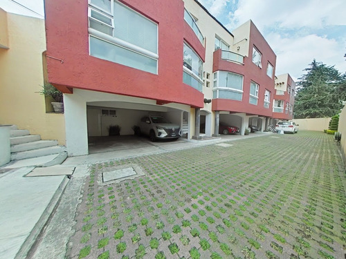 Casa En Condominio En Condominio De 3 Niveles, En La Colonia Contadero