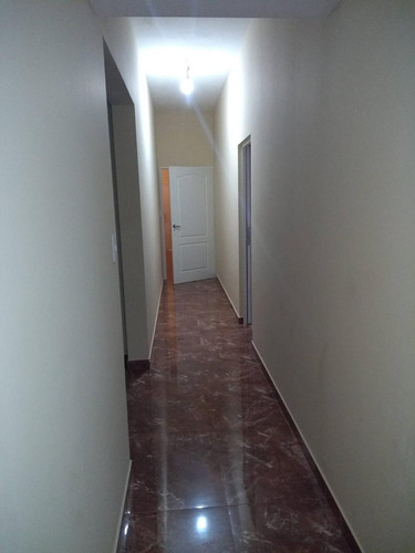 Casa En Venta - 4 Dormitorios 3 Baños - Local - 257mts2 - San Luis
