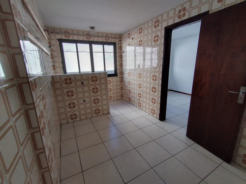 Imagem 2 de 8 de Apartamento Com 1 Dormitório Para Alugar, 52 M² Por R$ 700,00/mês - Centro - Ponta Grossa/pr - Ap0847