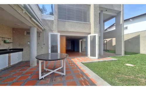 Se Vende Casa 400m2 Los Naranjos 2893