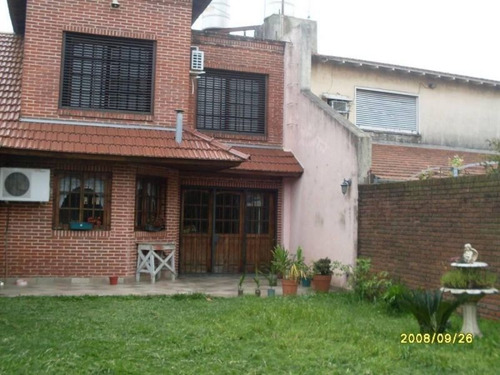 Chalet 4 Ambientes Con Garage Doble