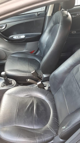 Imagem 2 de 6 de Jac J3 2012 1.4 16v 5p