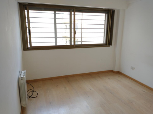 Imagen 11 de 13 de Excelente Departamento 2 Ambientes Nuevo Con Cochera. Apto Profesional. Impecable! - Olivos