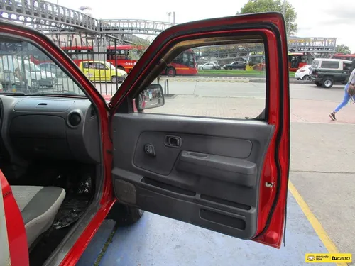 Furgon Nissan Frontier D22/np300 4x2 2400cc Mt Aa