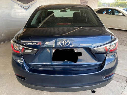 Imagen 3 de 15 de Toyota Yaris 2017 1.5 R Xle At
