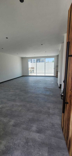 Casa En Venta En Residencial Mallorca, 4 Recamaras, Estudio, Cto Serv, 3 Autos