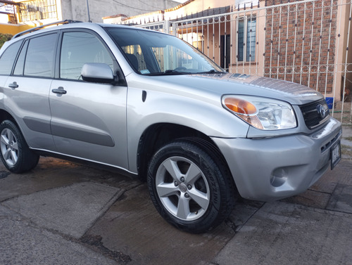 Bonita Y Conservada Rav 4 2004 4 Cilindros ,todo Le Trabaja