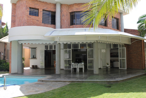 Imagen 1 de 15 de Moderna Casa En Venta Altos De Guataparo
