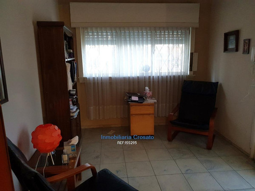 Casa 2 Dormitorios, Estar Con Parrillero A Pasos De Avenida