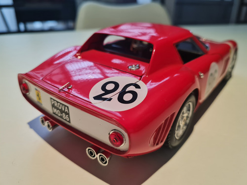 Ferrari 250 Gto 1964 - 1 18 - Guiloy Rojo