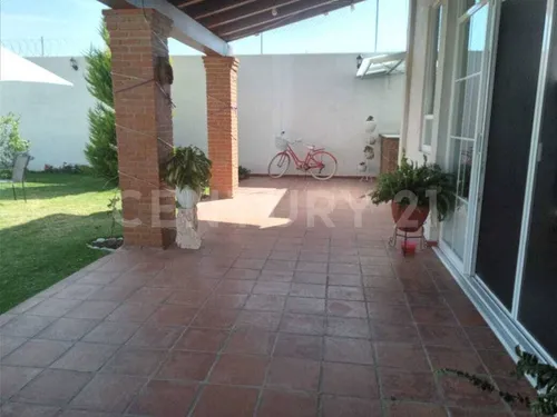 Casa En Venta - Metepec, Atlixco