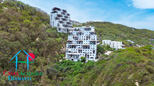Frente Al Mar: Lote Único Para Un Proyecto De Alto Nivel Con Vistas Inigualables