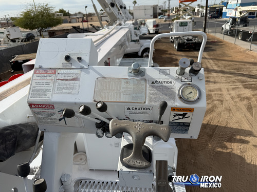 Grua Barrena 1999 International 4700 Con Terex De 11.72 Ton