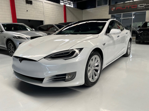 Tesla Model S 75d 2018