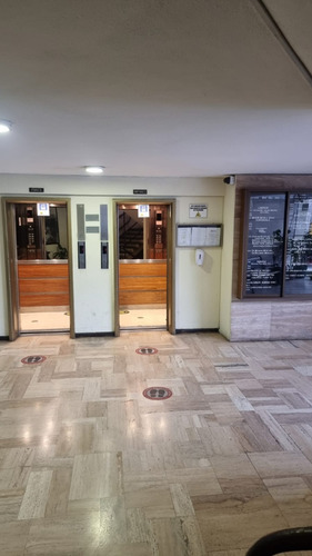 Remato Depto Ideal Para Vivir,oficina,consulta Med, Valpo.