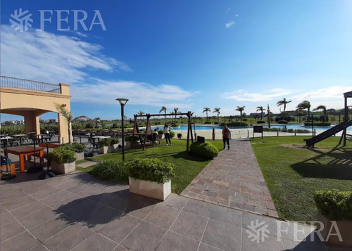 Venta Terreno De 1082 M2 En Haras Del Sur Iii