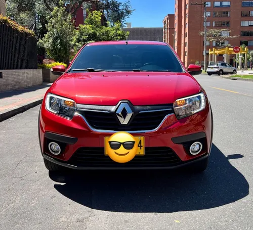 Renault Logan 1.6 Privilege / Intens