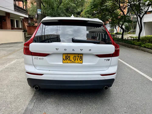 Volvo XC60 2.0 T5 Awd Momentum